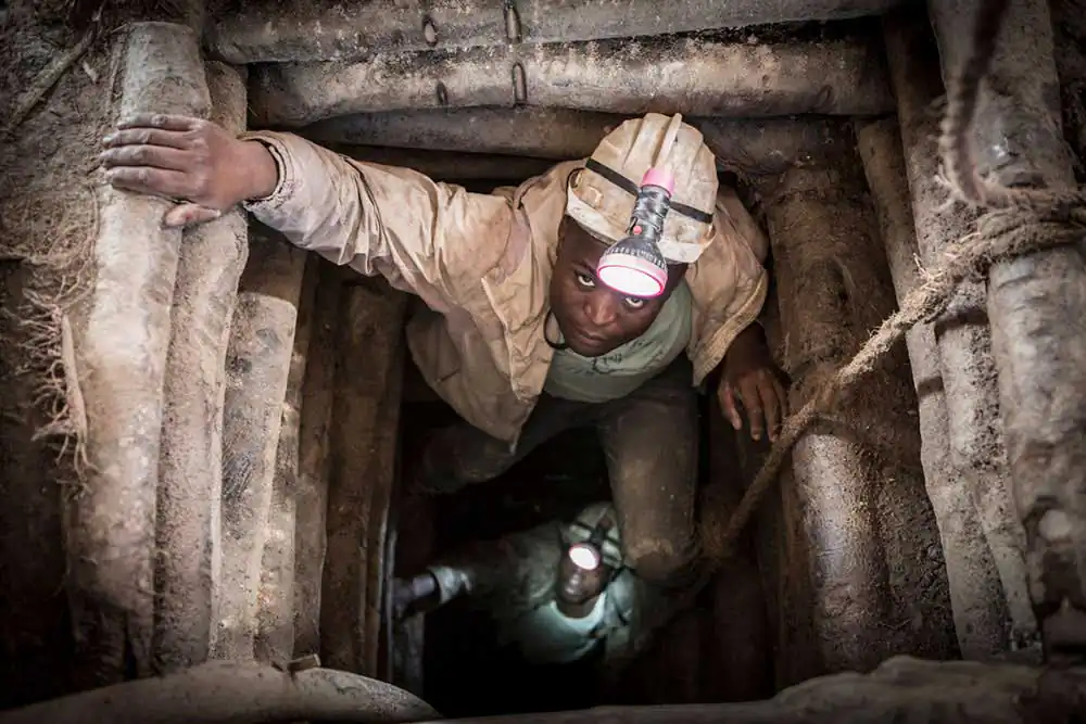 Toxic Trade by Claudio Verbano