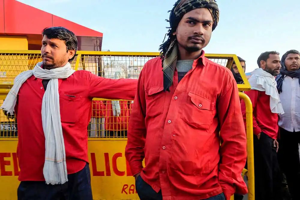 Delhi - A City Brimming with Life | Amlan Sanyal