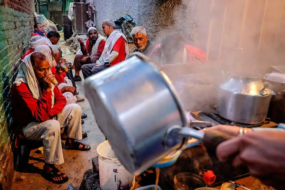 Delhi - A City Brimming with Life | Amlan Sanyal