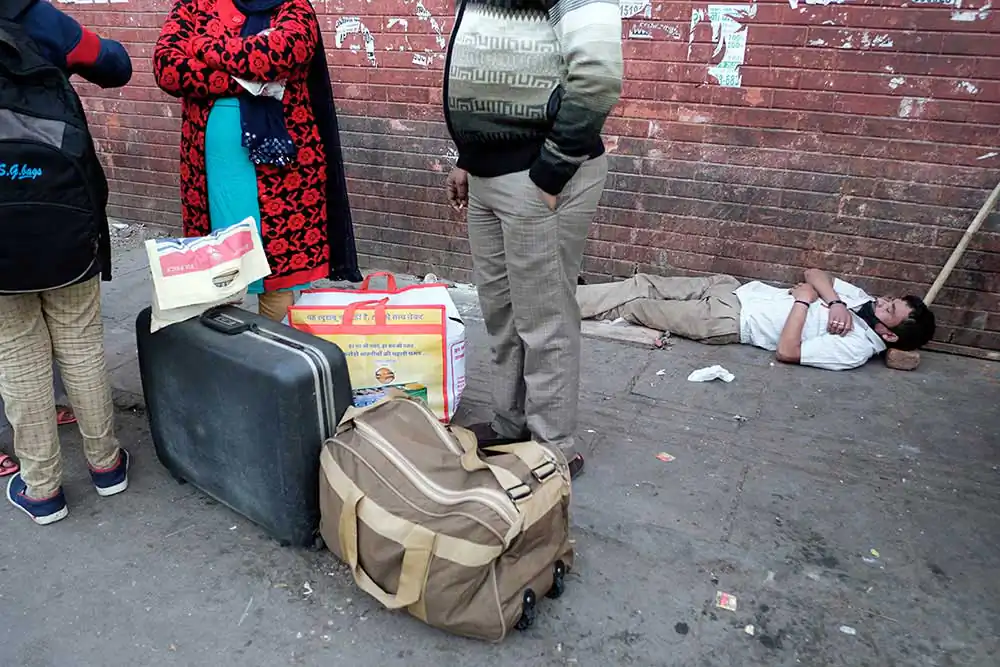 Delhi - A City Brimming with Life | Amlan Sanyal