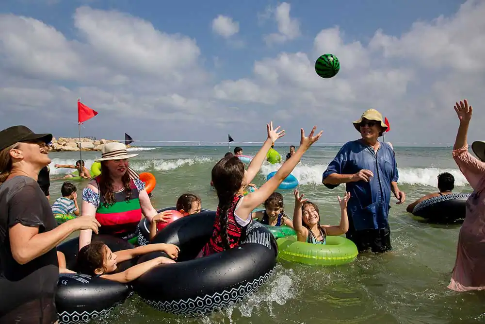 A day at the beach | Efrat Sela