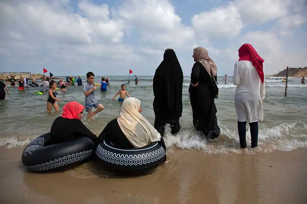 A day at the beach | Efrat Sela