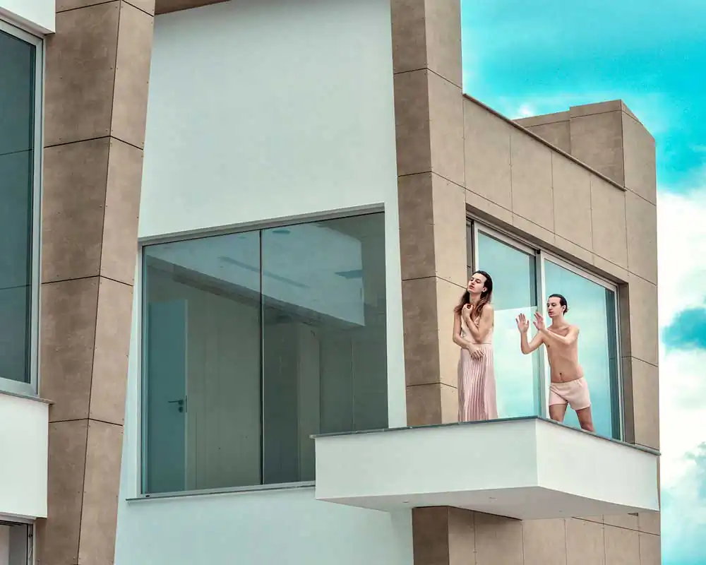 The last days of Sara by Elena Paraskeva