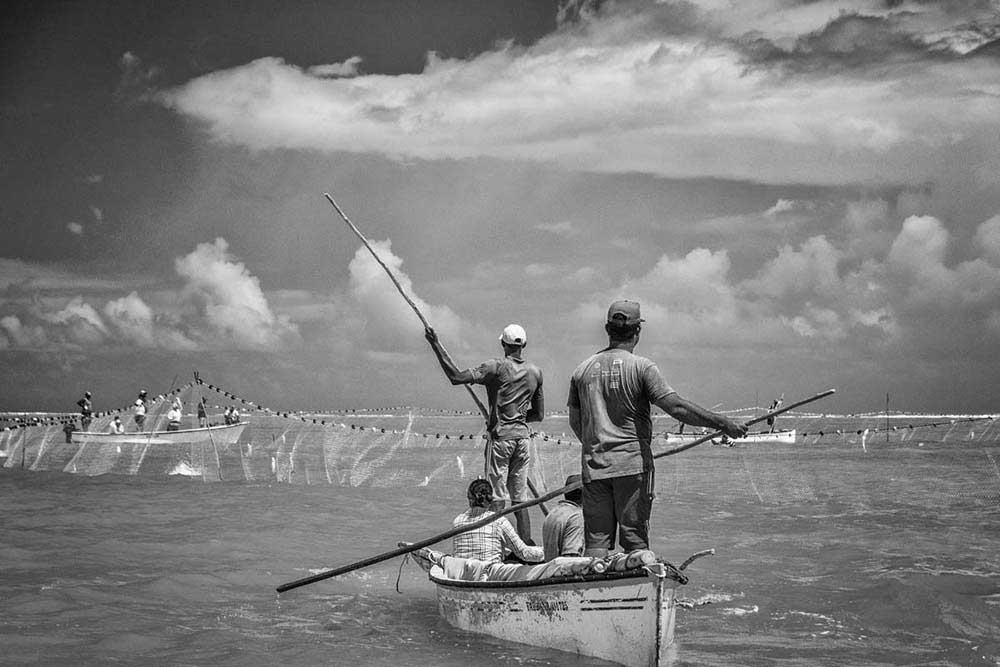 Net fishing in Rodrigues island | Pascal Lagesse
