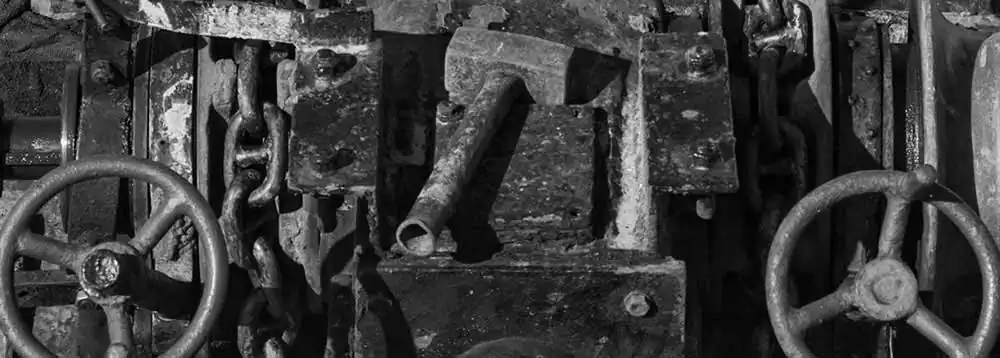 Abandoned places | Justyna Mikina