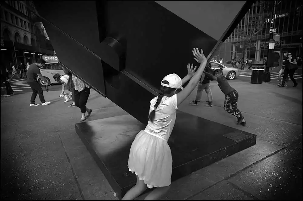 Women hold up half the sky by Gerard Exupery