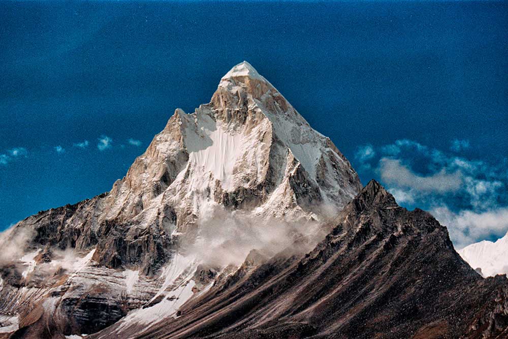 Himalayan peaks; Vasuki Tal via Nandanvan by Kaushik Dolui