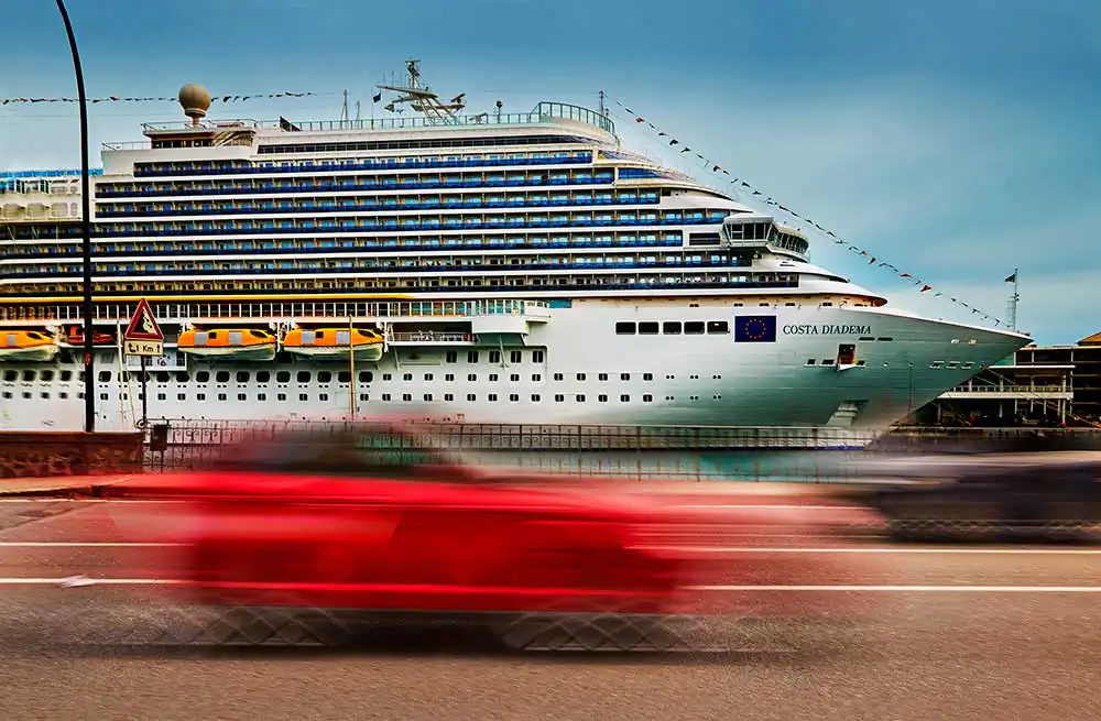 The artistic current of futurism by Gibi Peluffo