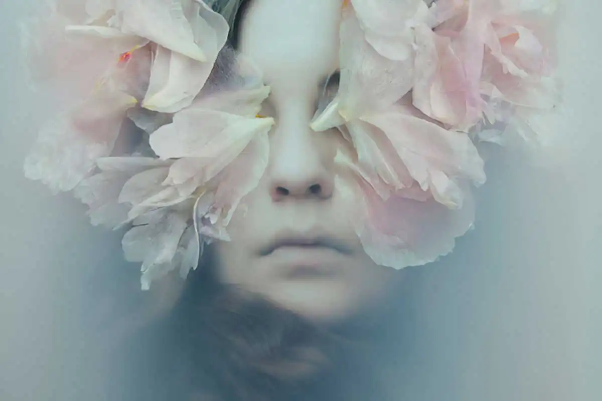 The sensuality and femininity of flowers; Botanica by Maren Klemp