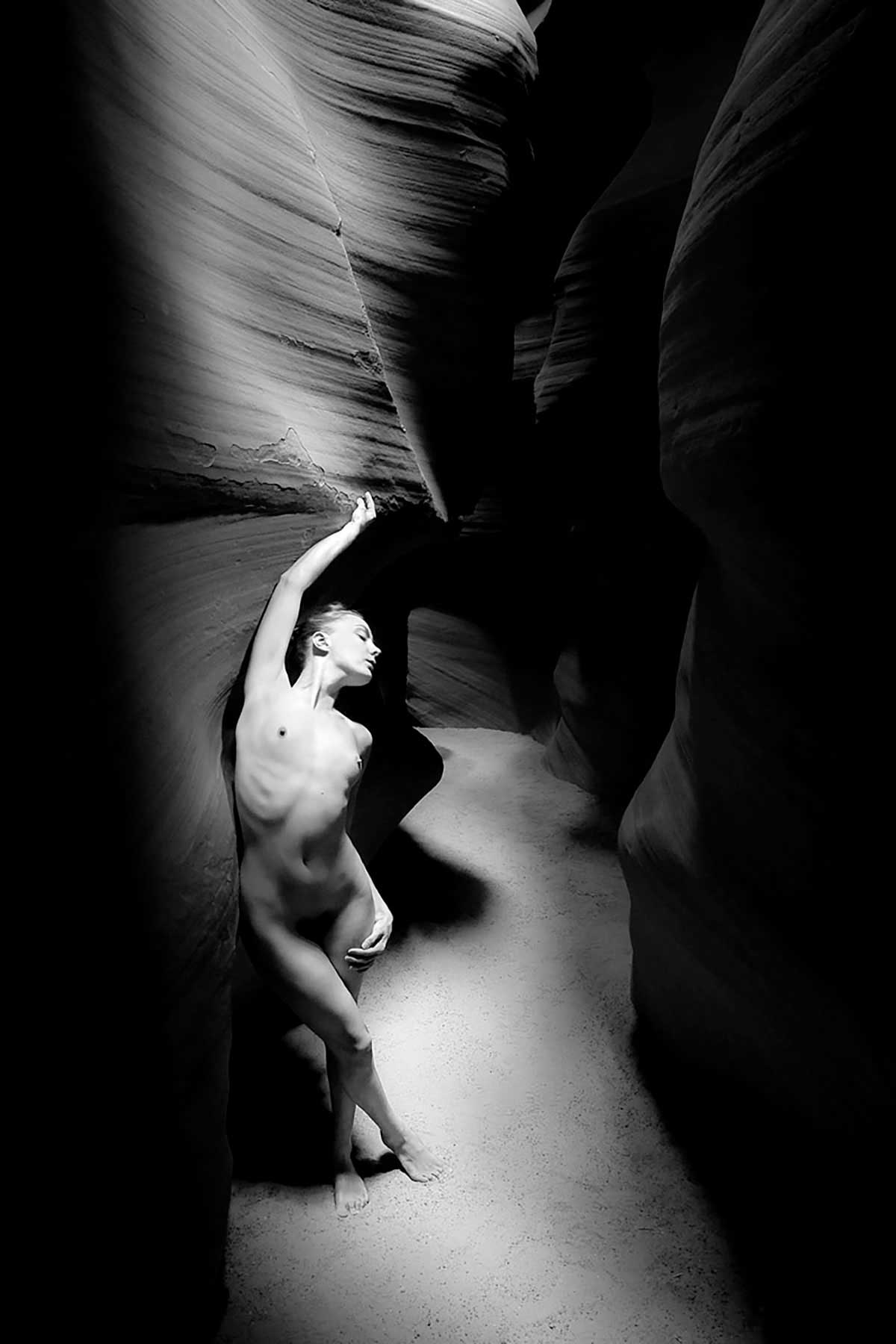 https://www.dodho.com/wp-content/uploads/2023/02/Mark-Haskins-Brooke_Antelope_Canyon.jpg