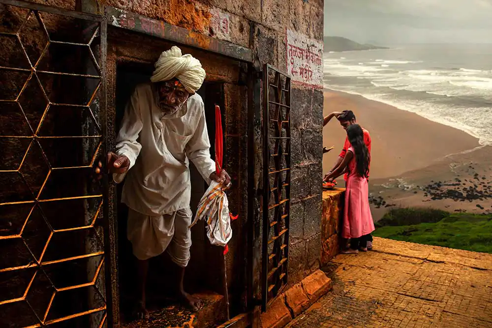 A journey through India by Niko Works