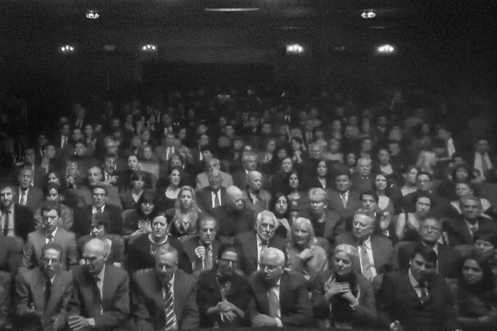 The Weight of Absence: ELEPHANT by Dimitris Mytas – A Powerful Visual Narrative