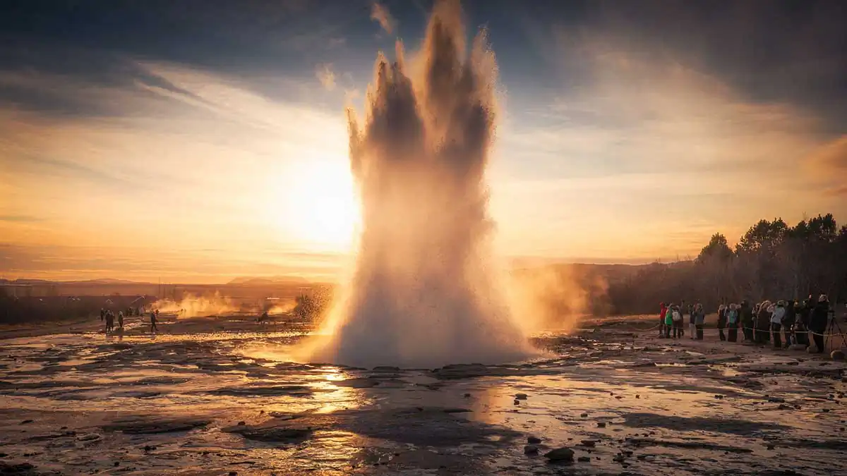 Gurushots: Tell a Story