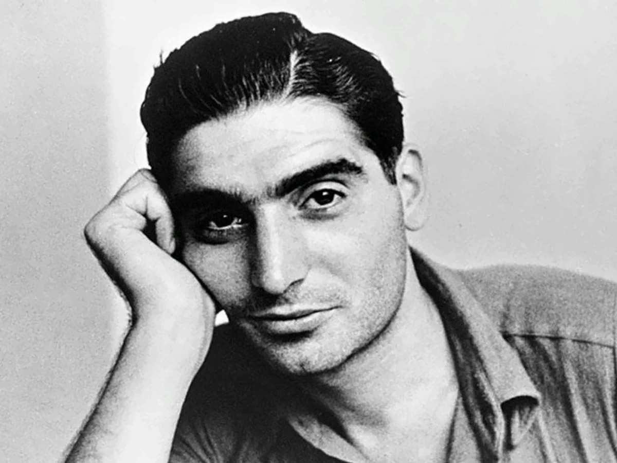 Robert Capa and the mythology of the brave photographer: Risk, staging and heroic narrative