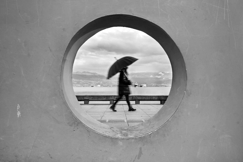 A Desperate Odyssey by Murat Harmanlikli: A Poetic Street Photography Photo Story