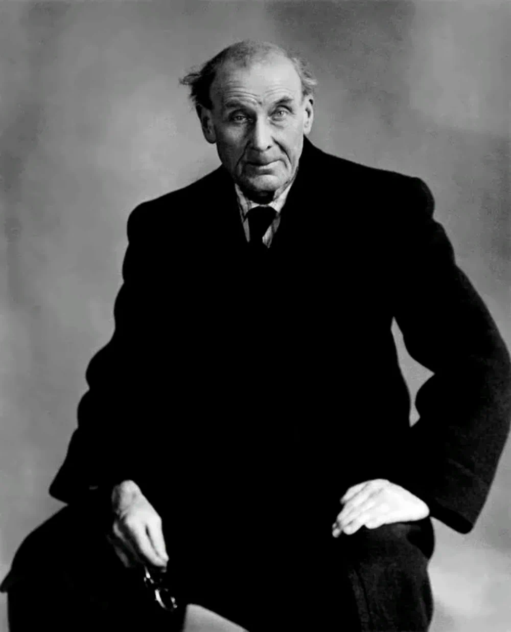 Eugène Atget: photographing a city as if it were already past