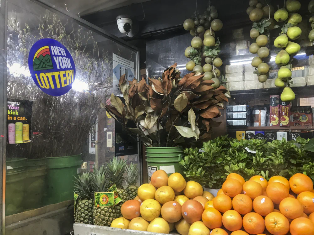 Deli Flowers After Dark by Anja Hitzenberger: A Photo Project on Disappearing Manhattan Delis