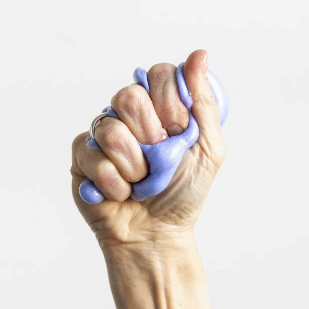 Interstices by Torrance York: Photography Between Illness, Aging and Resilience
